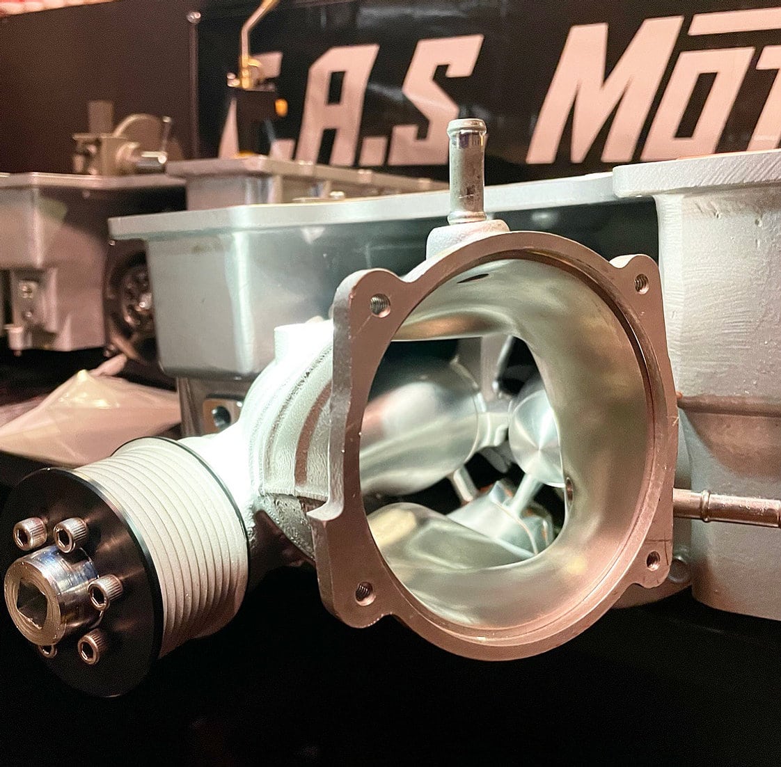 042d37_f7bf8dd7765a44d0ad07c4e11df3ff29~mv2-2